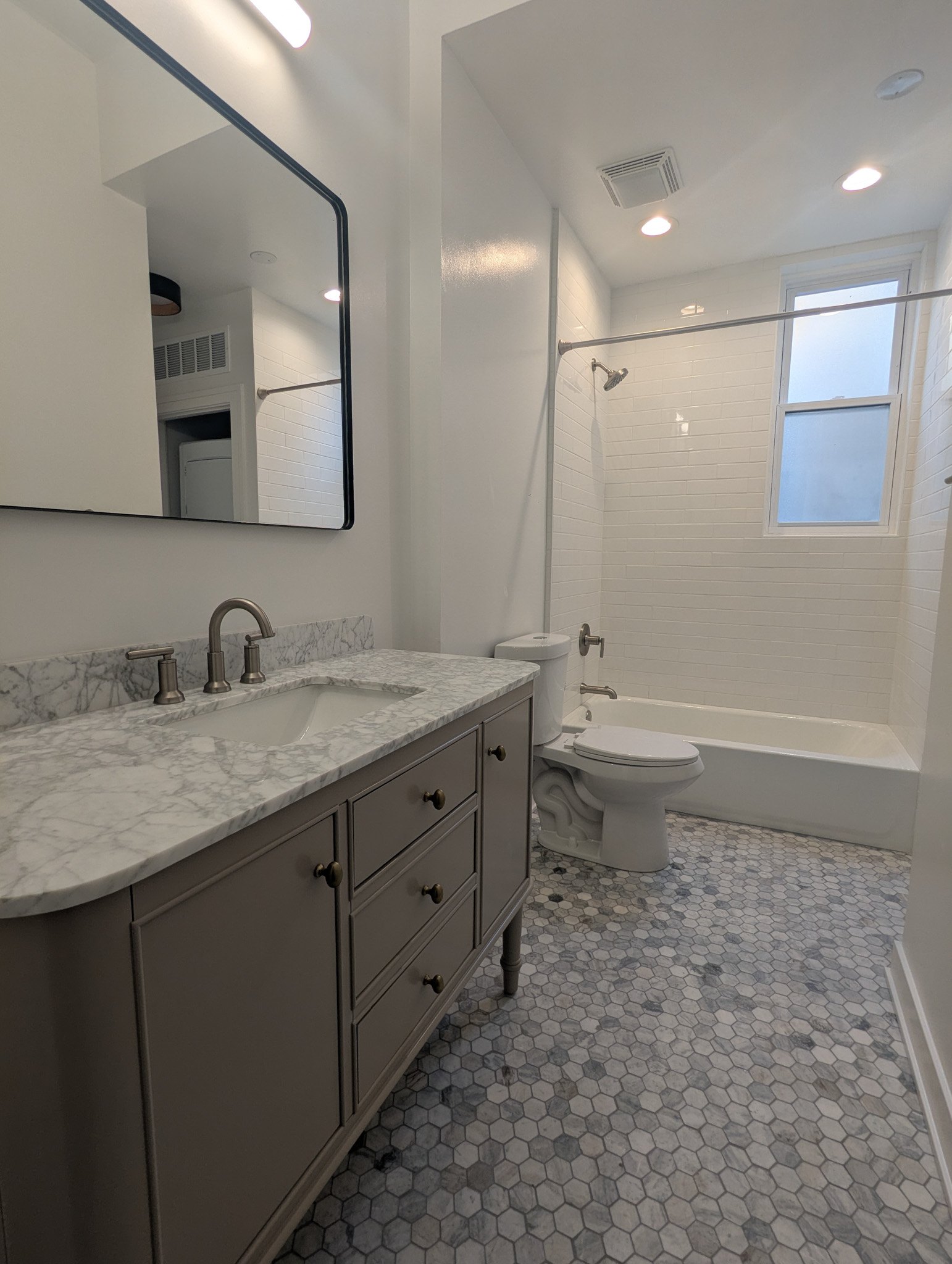 1431-33 N. Wicker Park Ave. 1431-33 N. Wicker Park Ave., Chicago, IL 60622 West Town - Leasing by Cross Street